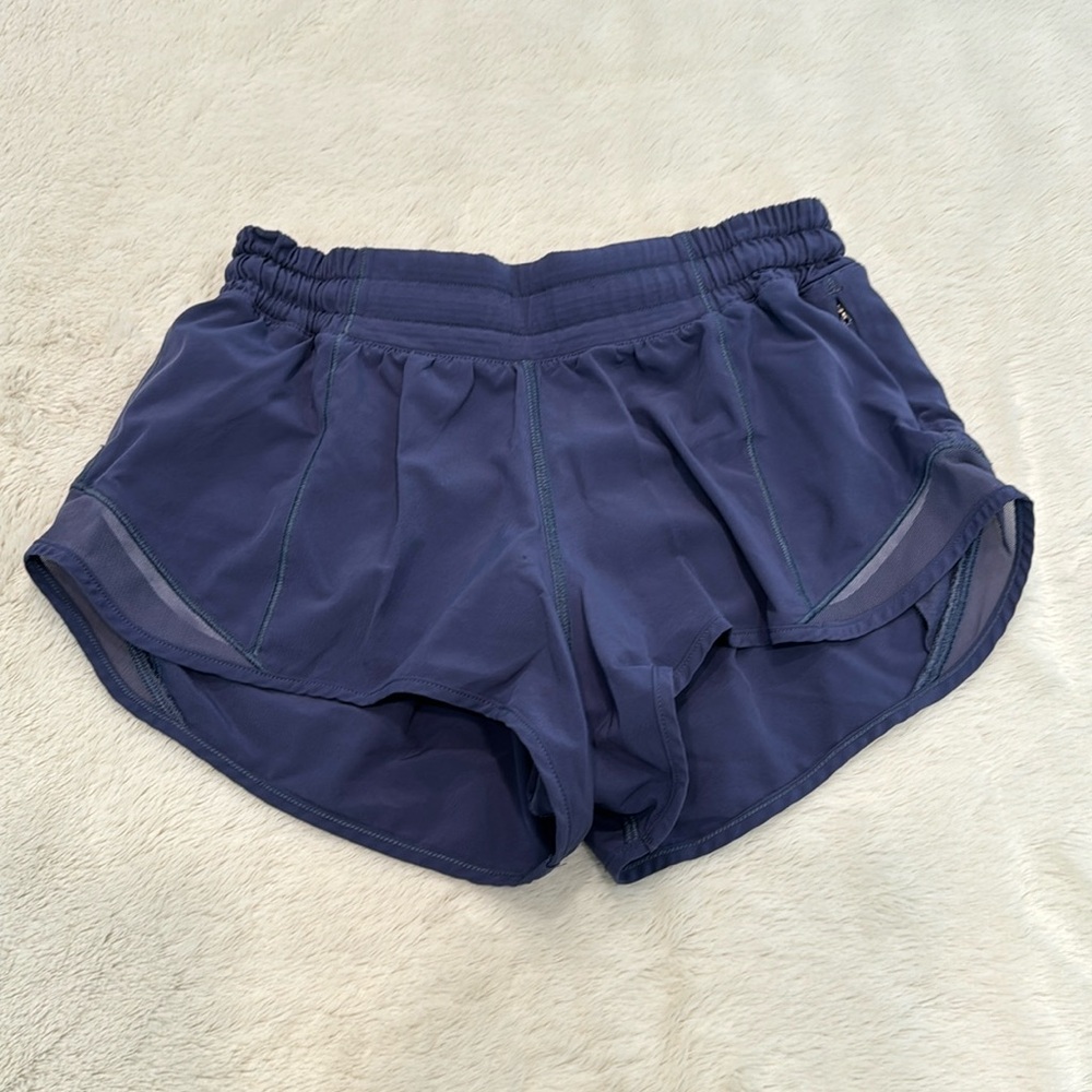 Lululemon Hotty Hot 2.5” Short